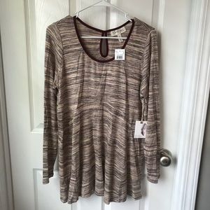 Jessica Simpson Maternity Shirt New Size Large